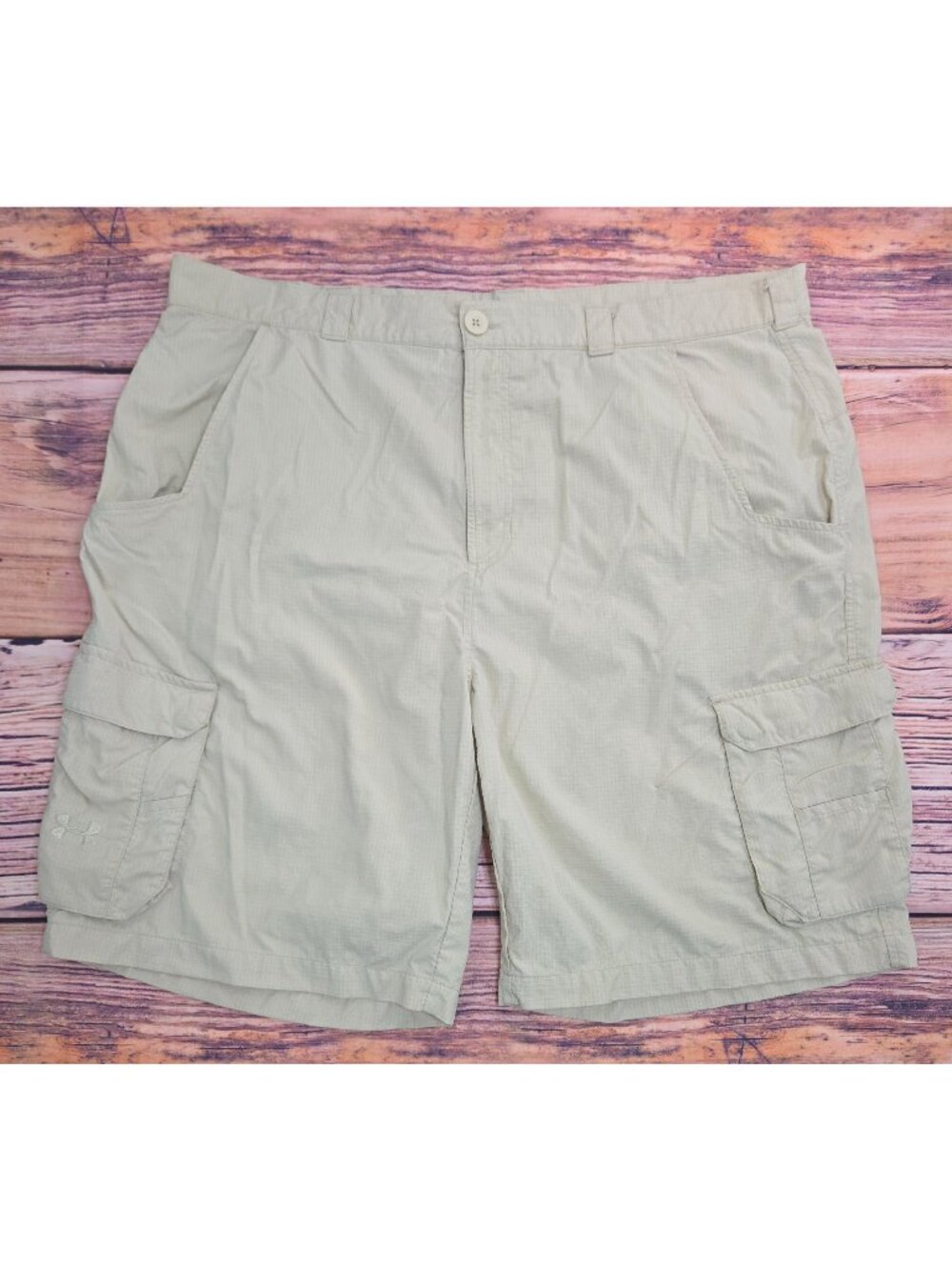 Under Armour Mens Lightweight Cargo Shorts Size 40
